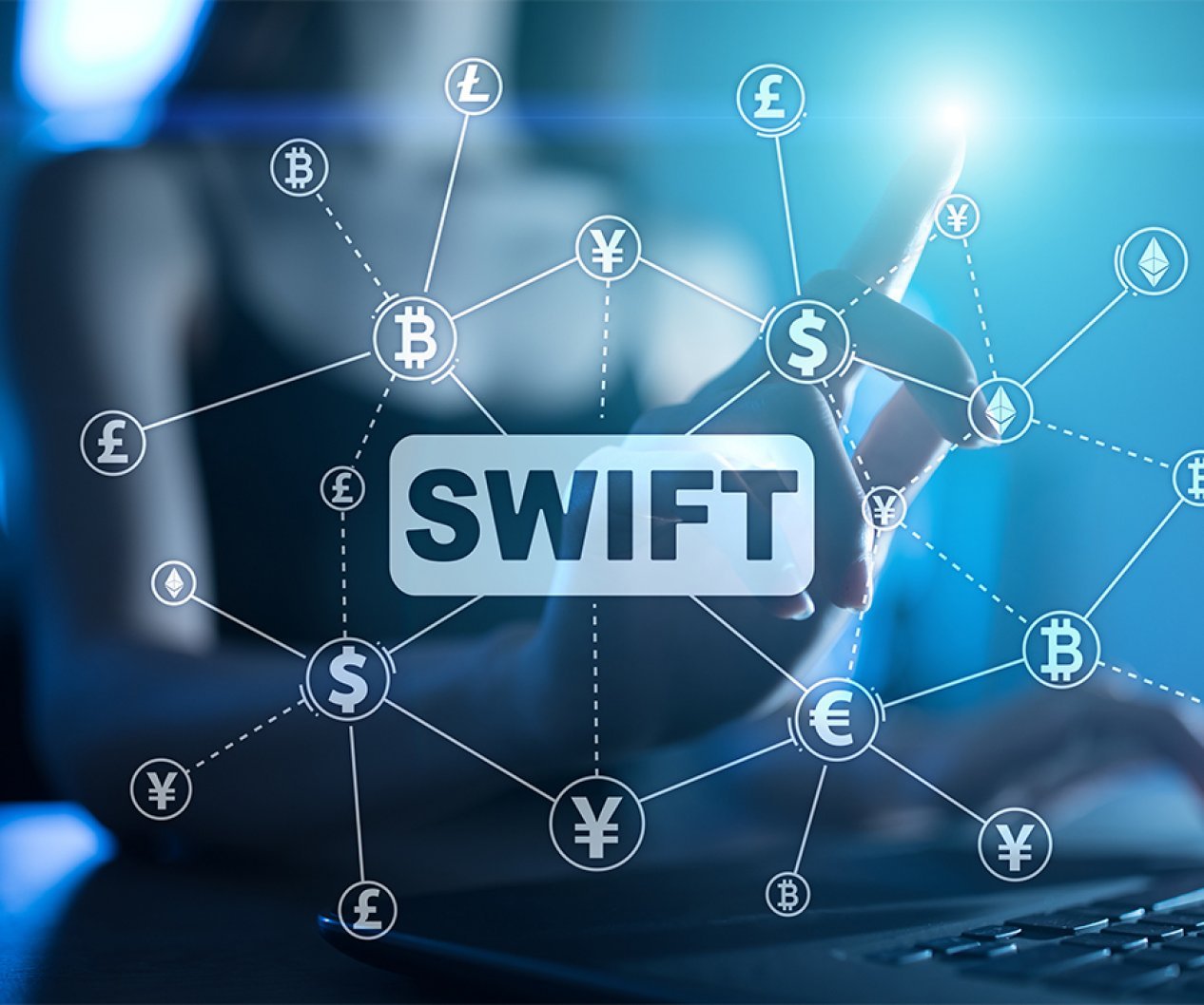 Приведет ли отключение России от SWIFT к "краху" страны?