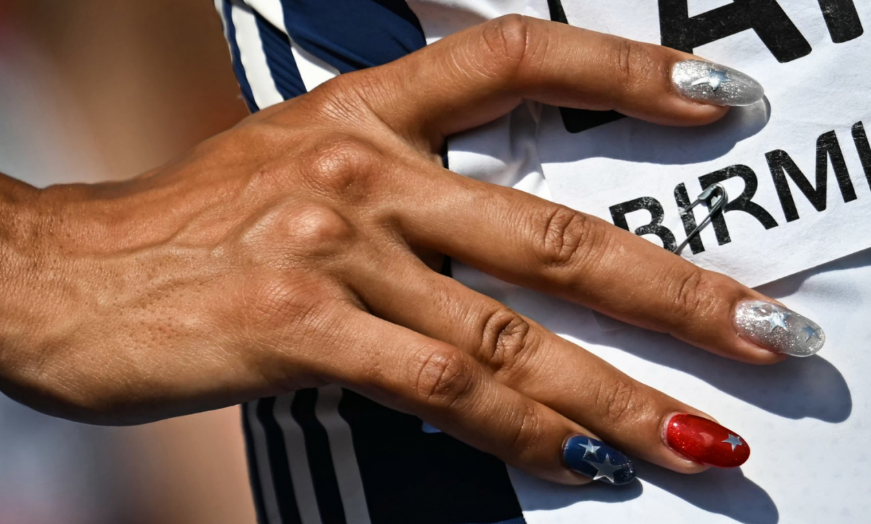 Experts refute claims that HIV spreads through manicures