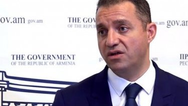 Armenian economy minister: We will close this year with 42% poverty