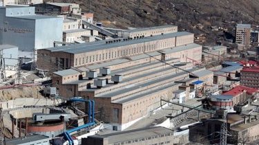 Vaqe Akopyan:  Paşinyan Zəngəzur Mis-Molibden Kombinatını bağlamaq üçün Azərbaycanla razılaşıb