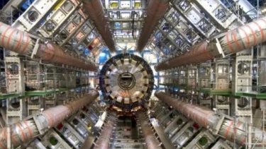 CERN’in yanlışlıkla portal kapılarını açtığı için faaliyetlerini durdurduğu iddiası