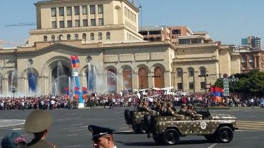 Ermənistan hərbi paradının görünməyən tərəfi
