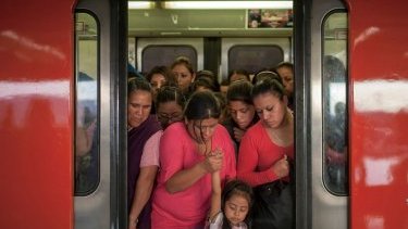 Russian politician: Practice of dividing public transport into 'general' and 'women-only' widespread in world