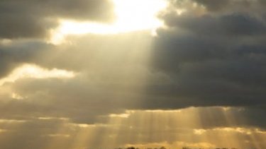 Are the sun's UV rays stronger on cloudy days?